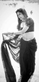  100%LIVE full open Nude video call service available with independent 