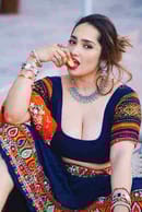 100%LIVE full open Nude video call service available with independent 