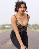 Want to meeting with female and house wife 