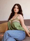 Want to meeting with female and house wife 