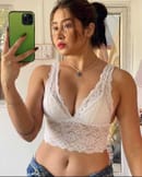 Want to meeting with female and house wife 